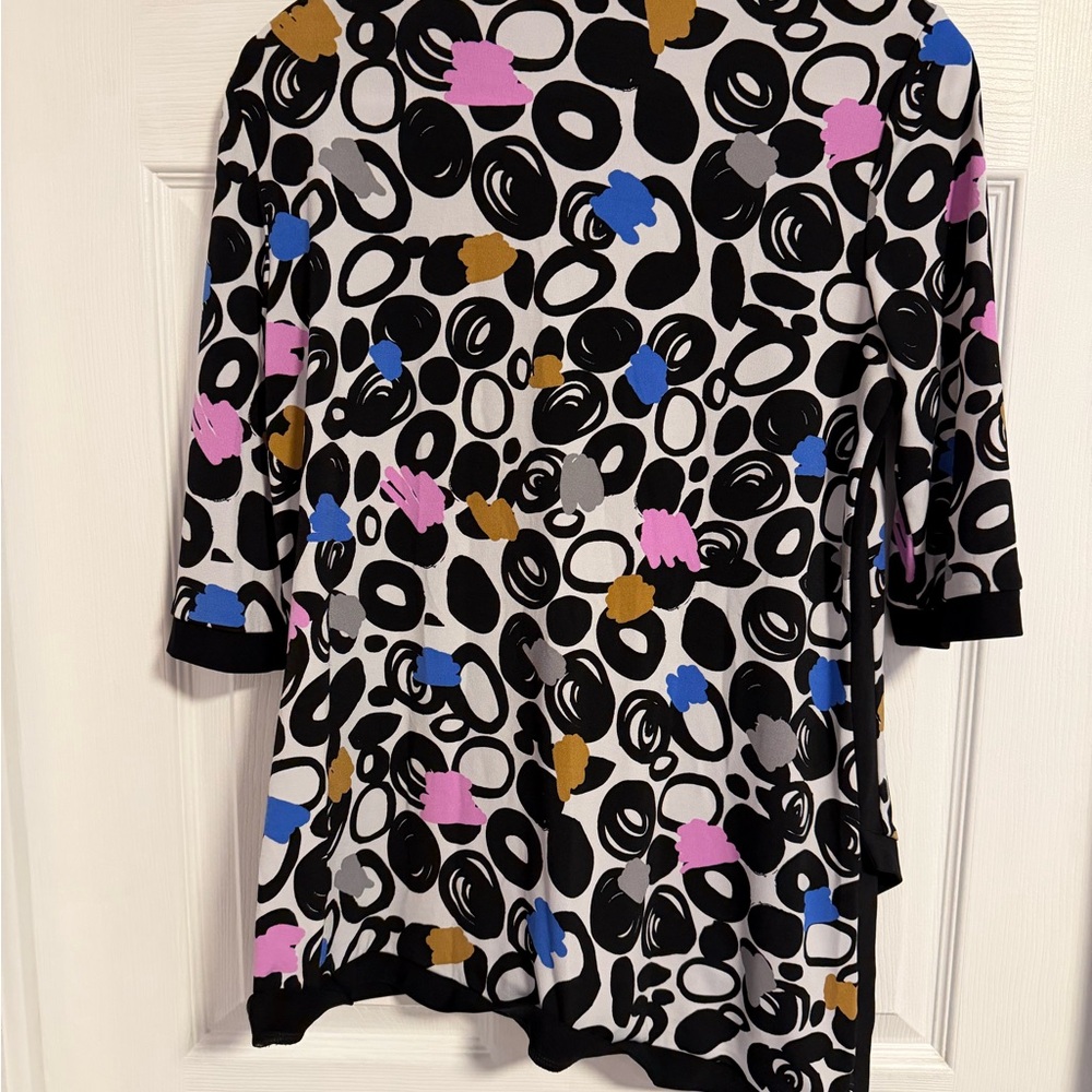 Joseph Ribkoff Abstract Pattern Top - Picture 3 of 3